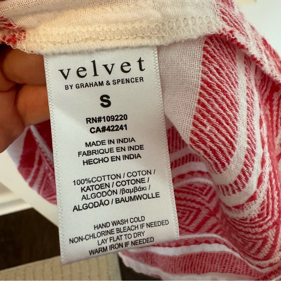 Velvet by Graham & Spencer Janaye Island Jacquard Ruffle Red & White Dress | S - Picture 8 of 9